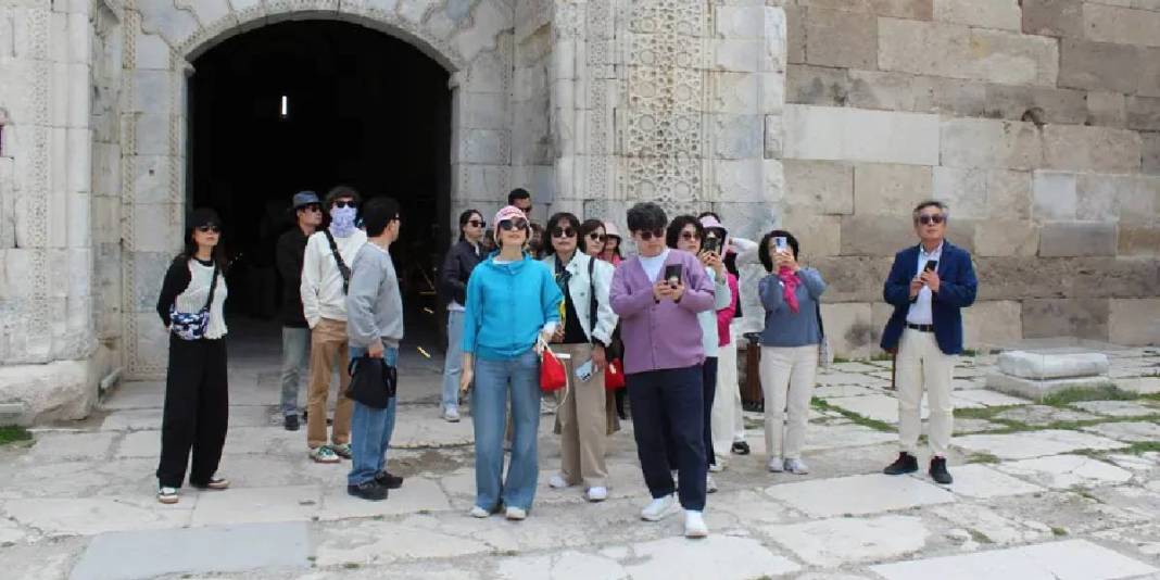 Türk dizilerini izliyor, buraya akın ediyorlar! Yılda 200.000’e yakın kişi geliyor 4